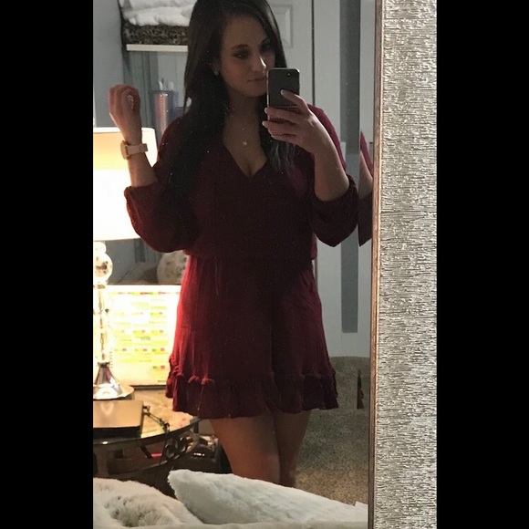 👑VICI Jonah Long Sleeve Ruffle Dress Wine! - Picture 2 of 5